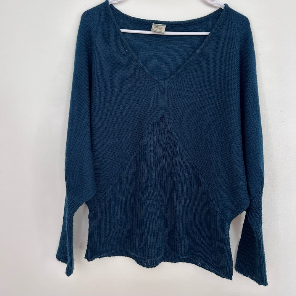 Inked and Faded Women’s XL Teal Color Sweater- pre-loved. no flaws